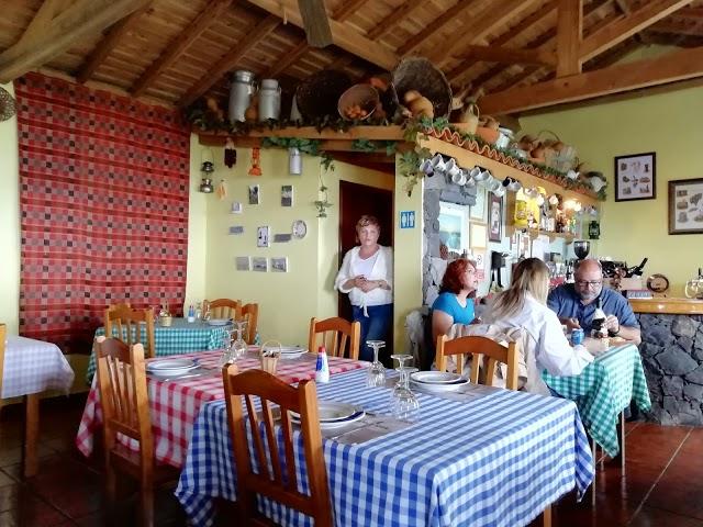 Restaurante "Por-do-Sol"