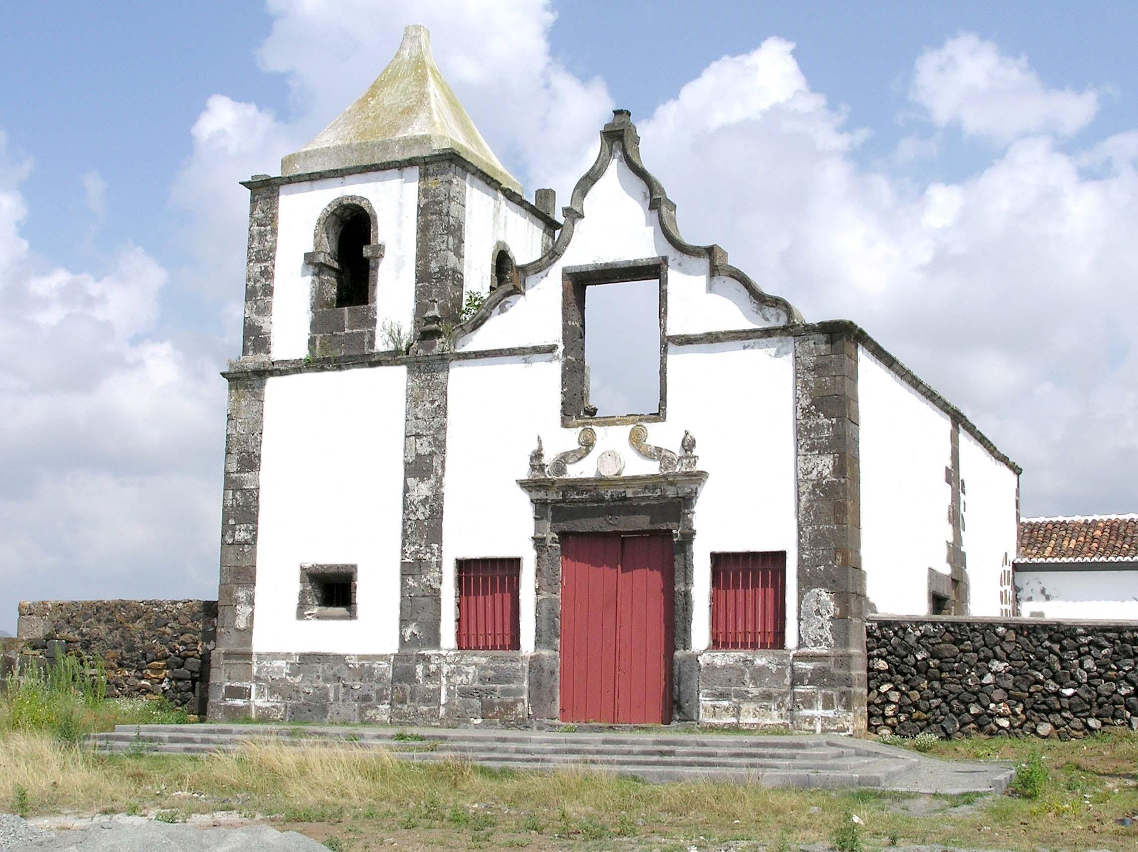 Igreja Velha de Sao Mateus da Calheta