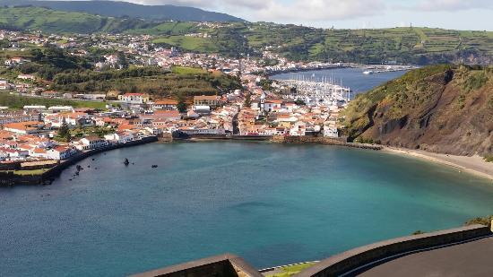 Praia de Porto Pim